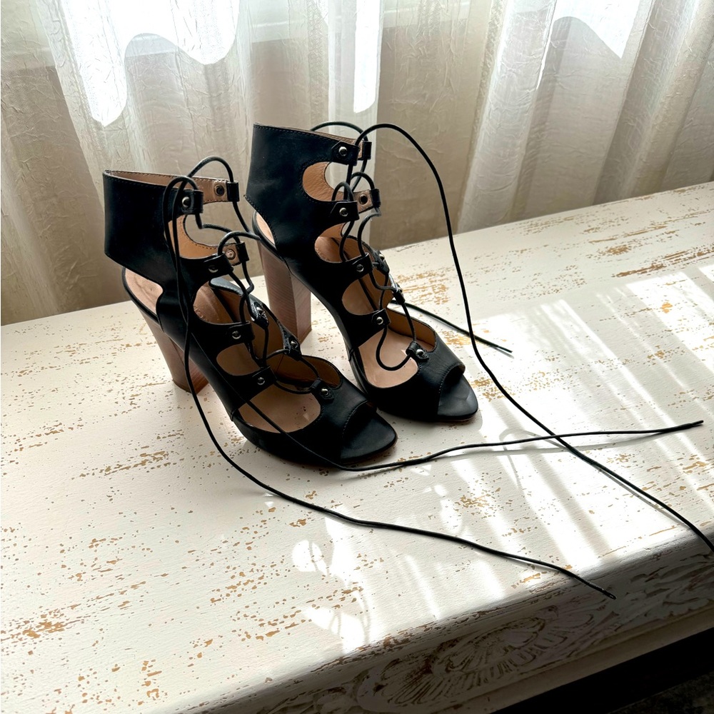 Club Monaco lace up leather sandals